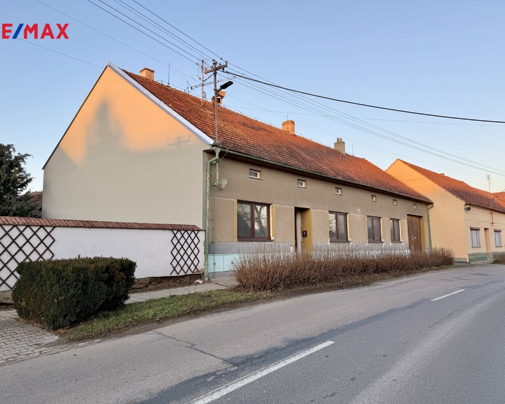 Pronájem bytu 2+1 v Syrovicích