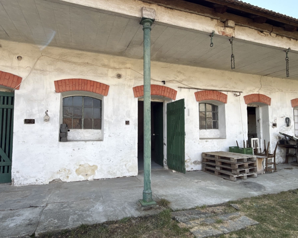 Pronájem nebytového prostoru/skladu v Syrovicích